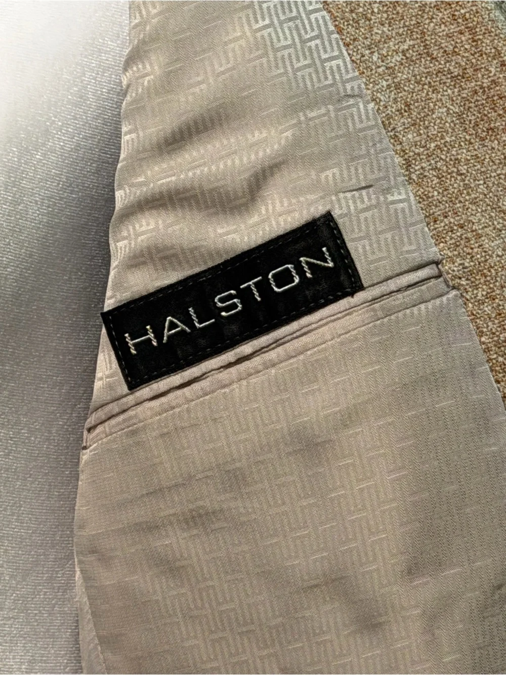Halston Heritage Beige/Tan Two-Button Patch-Pocket Blazer